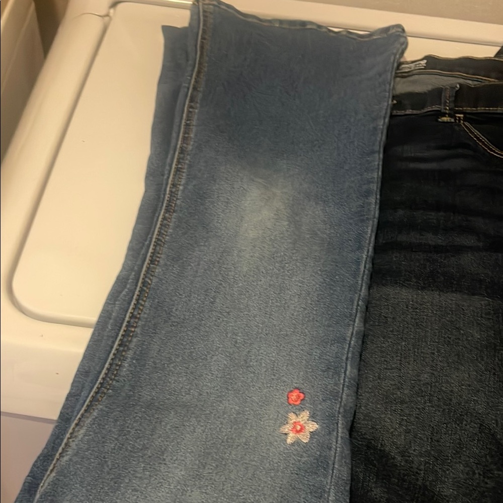 Dark Wash Denim Jeans Bundle - Picture 6 of 6